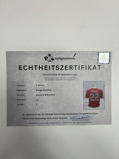 Bayern Munich T-shirt signed by Serge Gnabry, COA, new, size L