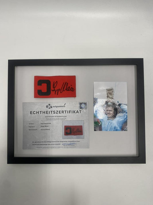 Kapitänsbinde Sepp Maier signiert im Rahmen DFB Fußball COA  Autogramm