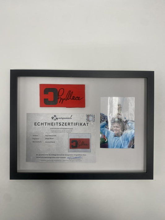 Kapitänsbinde Sepp Maier signiert im Rahmen DFB Fußball COA  Autogramm