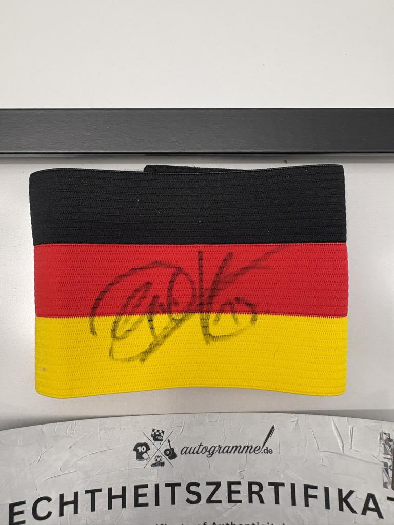 Kapitänsbinde Per Mertesacker signiert im Rahmen DFB Fußball Autogramm COA