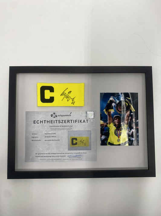 Kapitänsbinde Andreas Möller signiert im Rahmen BVB Autogramm COA