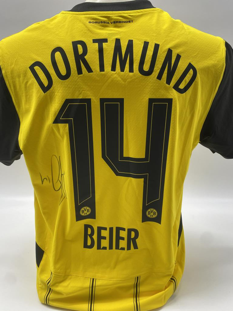 Borussia Dortmund Authentic Jersey Maximilian Beier signed BVB new Puma M