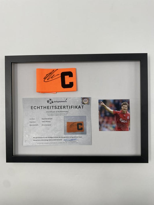Kapitänsbinde Xabi Alonso signiert im Rahmen FC Liverpool Autogramm COA
