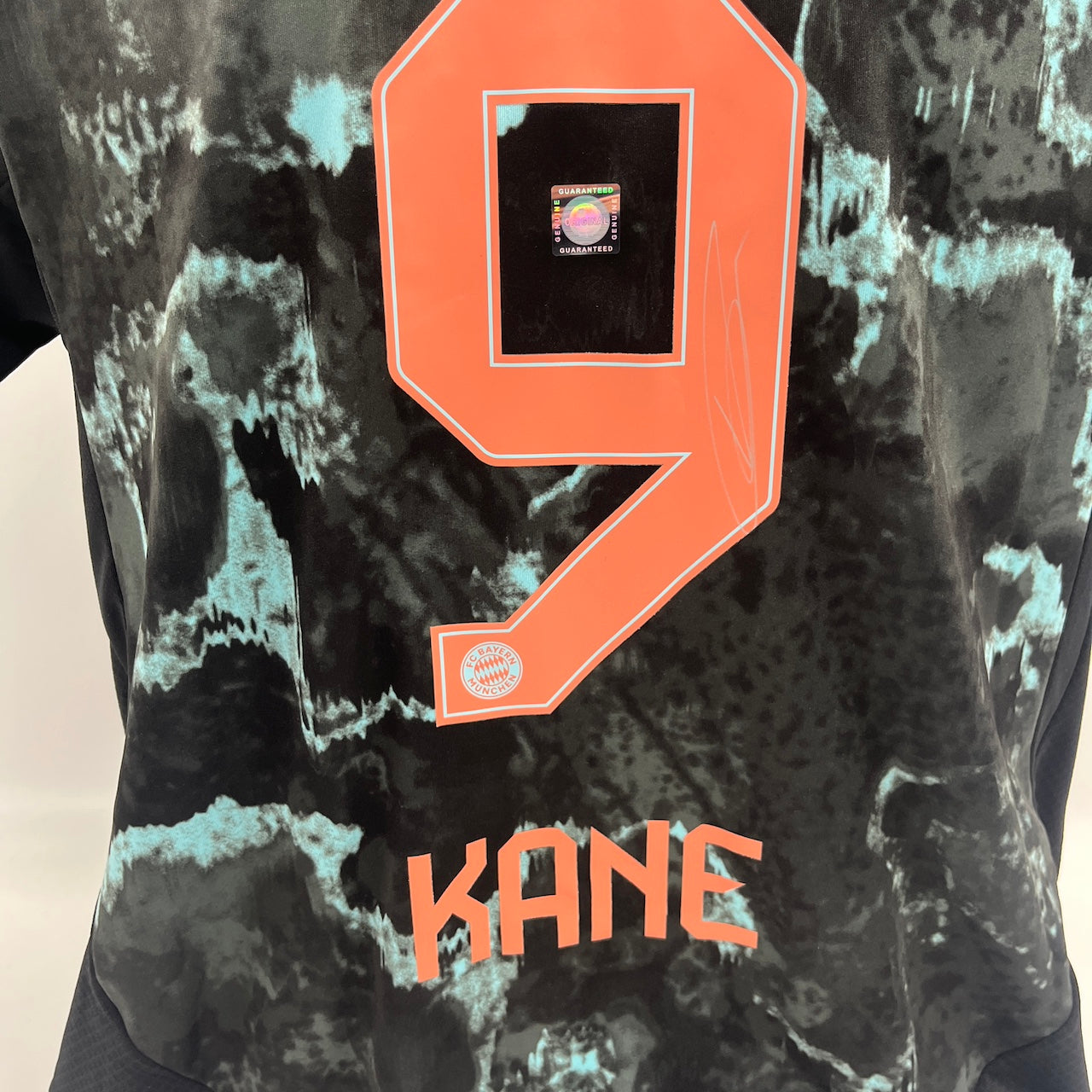 Bayern München Damentrikot Harry Kane signiert Autogramm Adidas COA XL