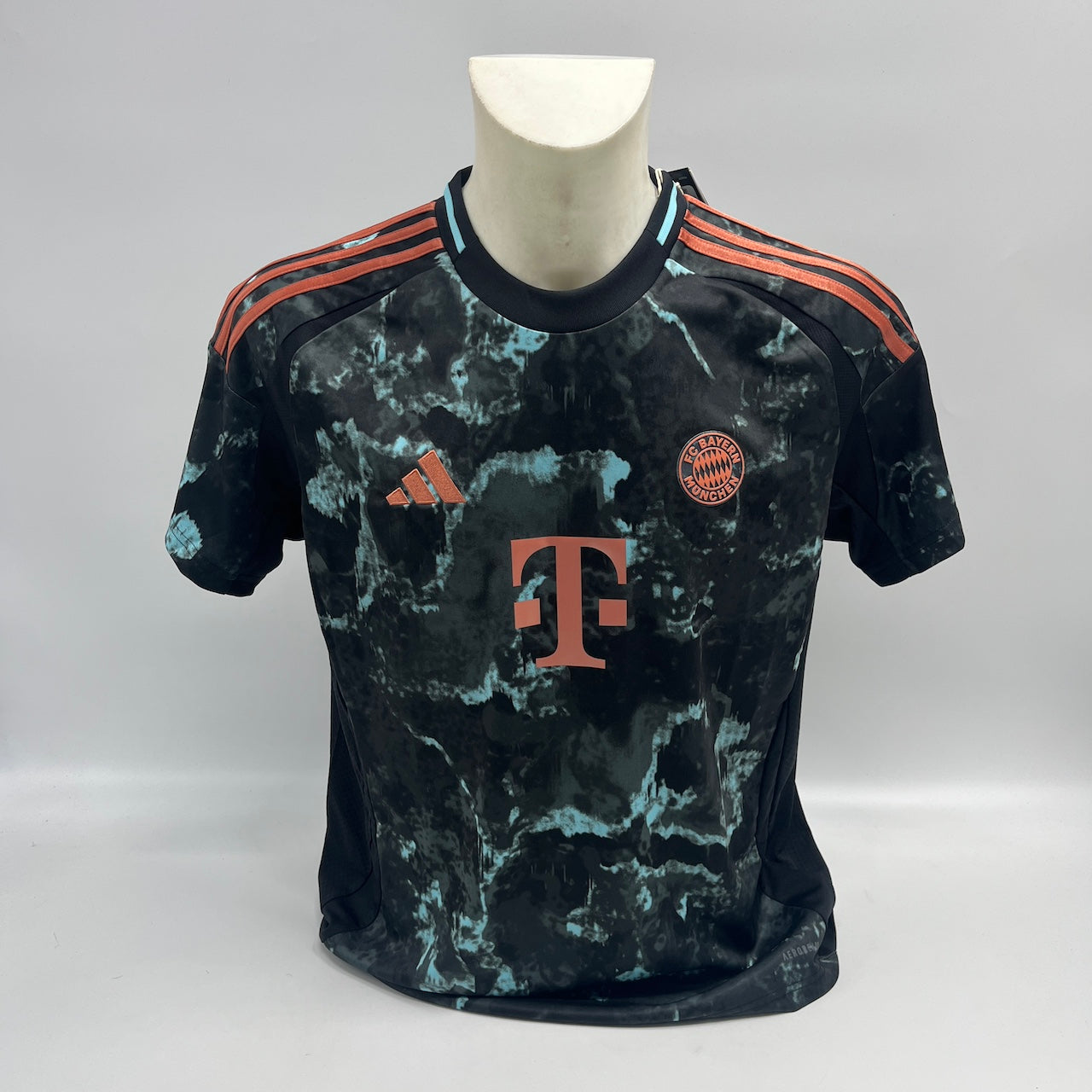 Bayern München Damentrikot Harry Kane signiert Autogramm Adidas COA XL