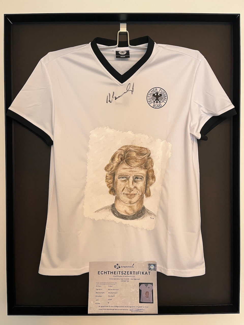DFB Repro Shirt Portrait Rainer Bonhof hand-painted and signed M