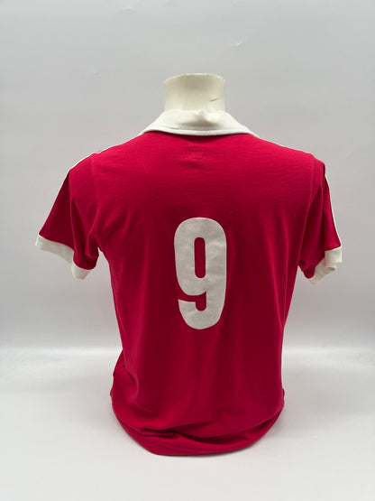 Bayern Munich reproduction jersey, signed by Gerd Müller, Adidas size S