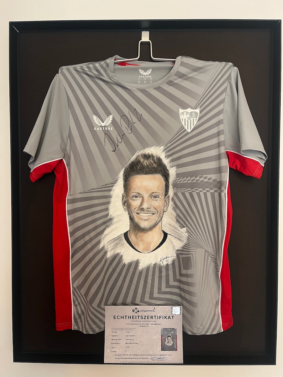 Sevilla FC Shirt Portrait Ivan Rakitic hand-painted and signed Castore new L