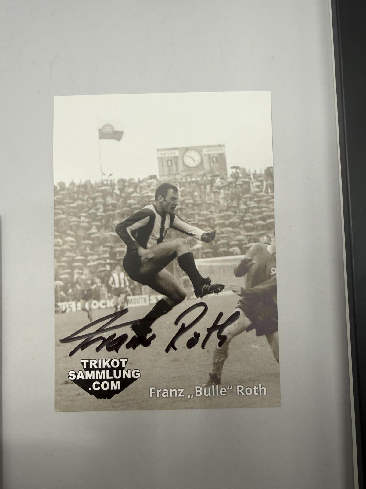 Kapitänsbinde Franz Roth signiert im Rahmen Deutschland Autogramm COA