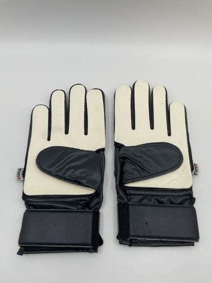 Goalkeeper glove Pavao Pervan signed autograph Wolfsburg Coa