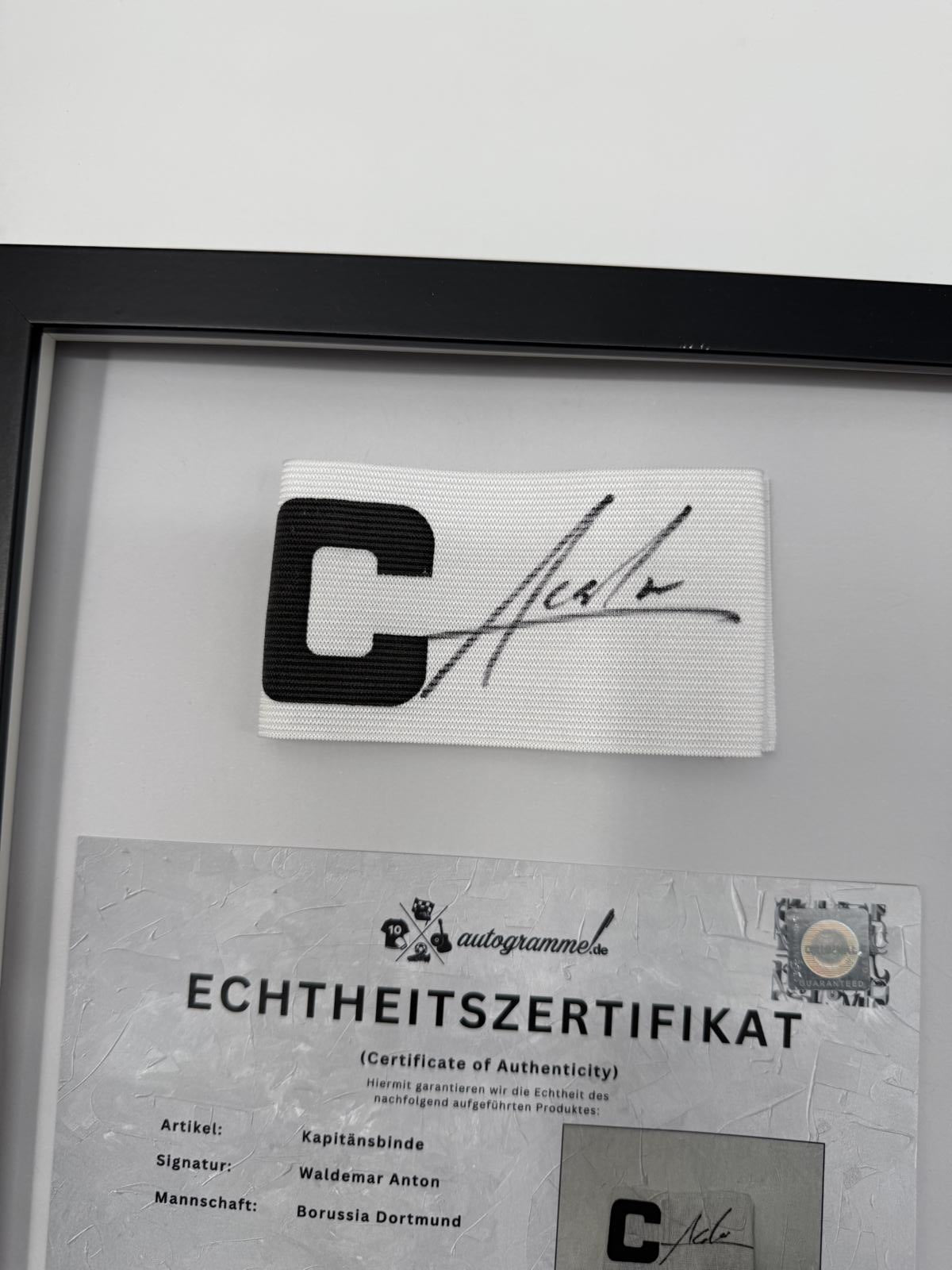 Kapitänsbinde Waldemar Anton signiert im Rahmen Borussia Dortmund neu COA