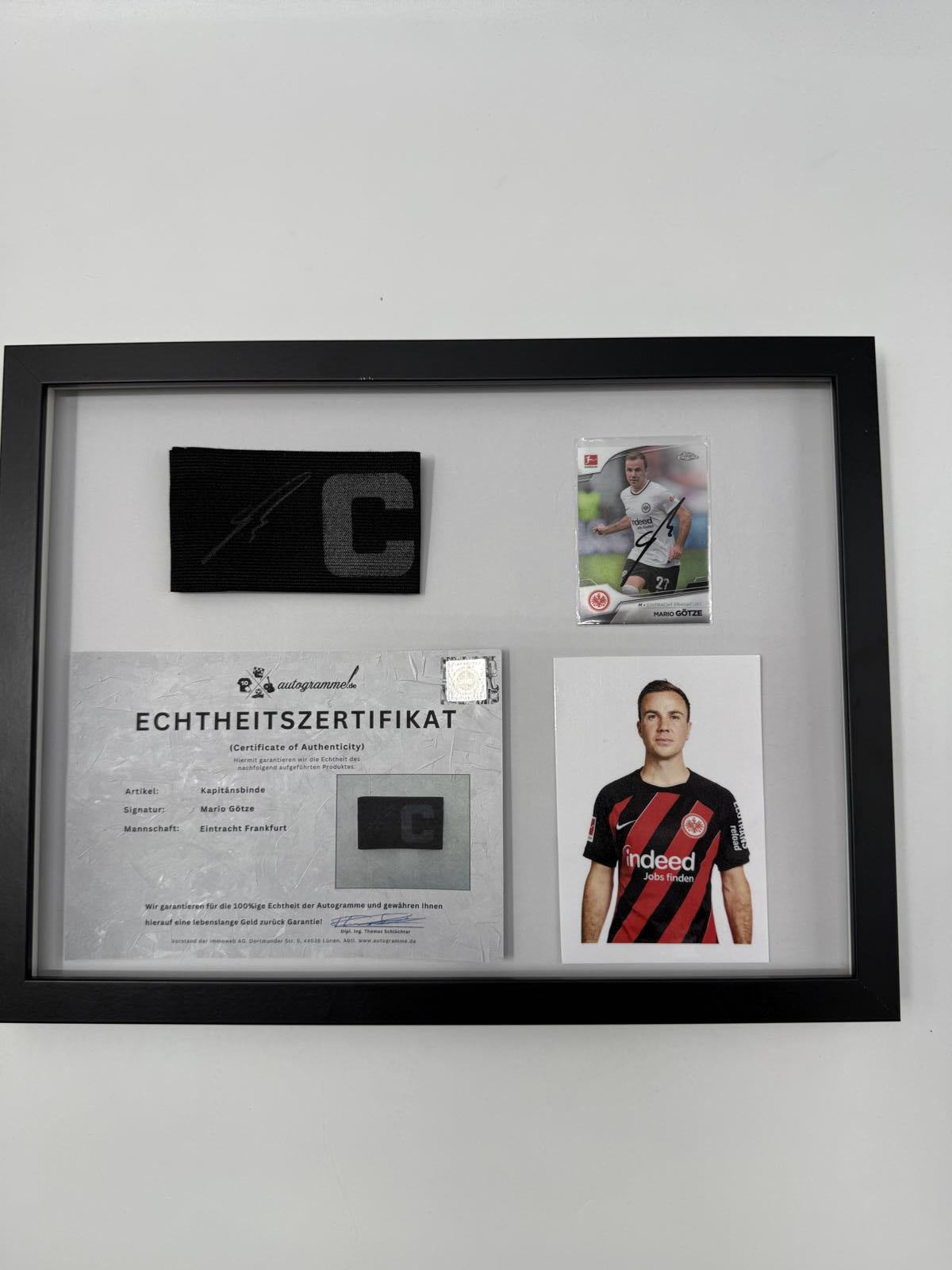 Kapitänsbinde Mario Götze signiert im Rahmen Eintracht Frankfurt Autogramm COA