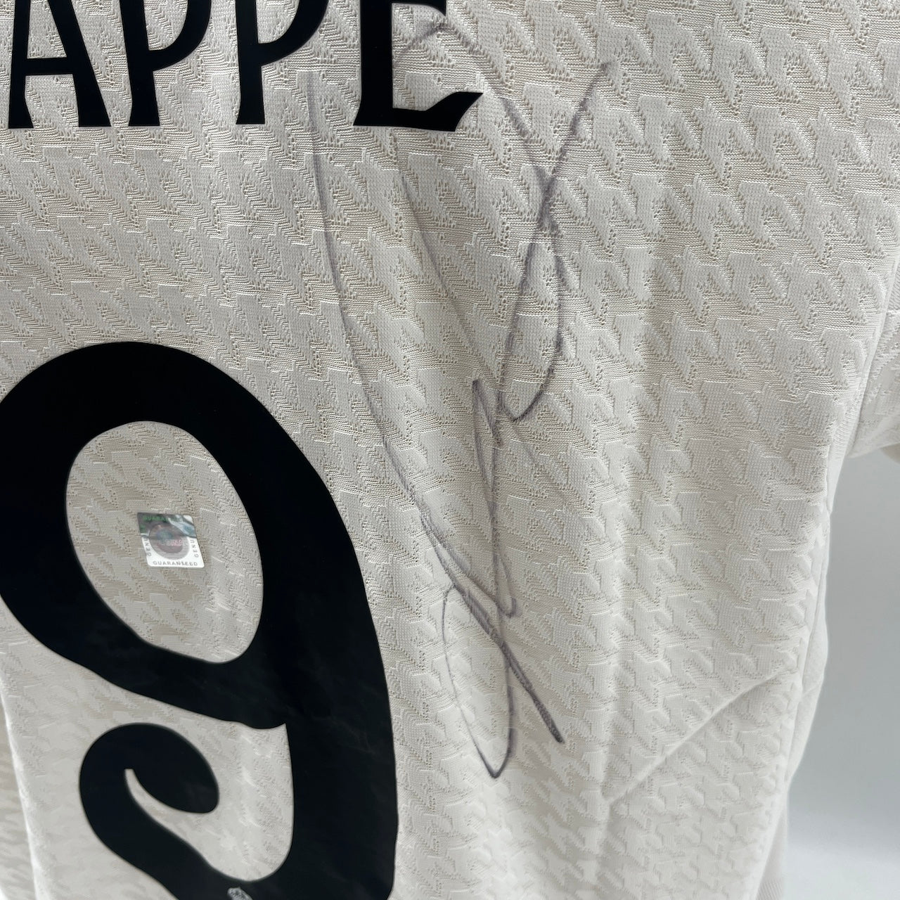 Real Madrid Authentic-Trikot Kylian Mbappe signiert Autogramm Adidas COA L