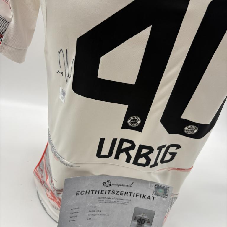 Bayern München Trikot Jonas Urbig signiert Autogramm Adidas COA 164