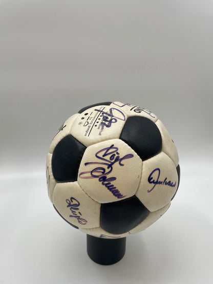 FC Bayern Football team signed 1988/1989 Signature of Autogram Reeport Ball
