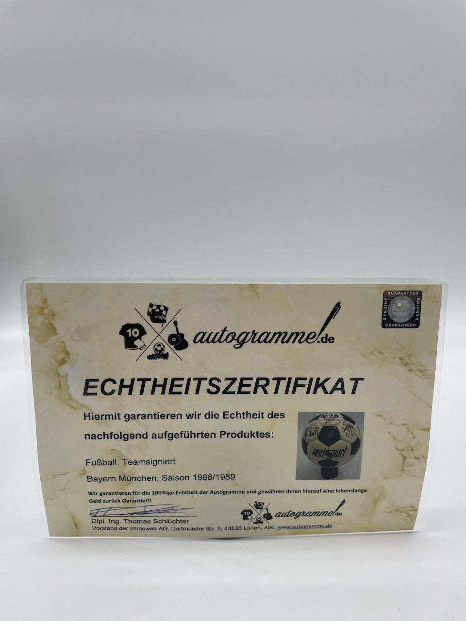 FC Bayern Football team signed 1988/1989 Signature of Autogram Reeport Ball