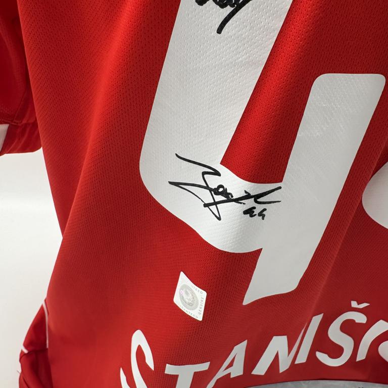 Bayern München Trikot Josip Stanišić signiert Autogramme Bundesliga Adidas L
