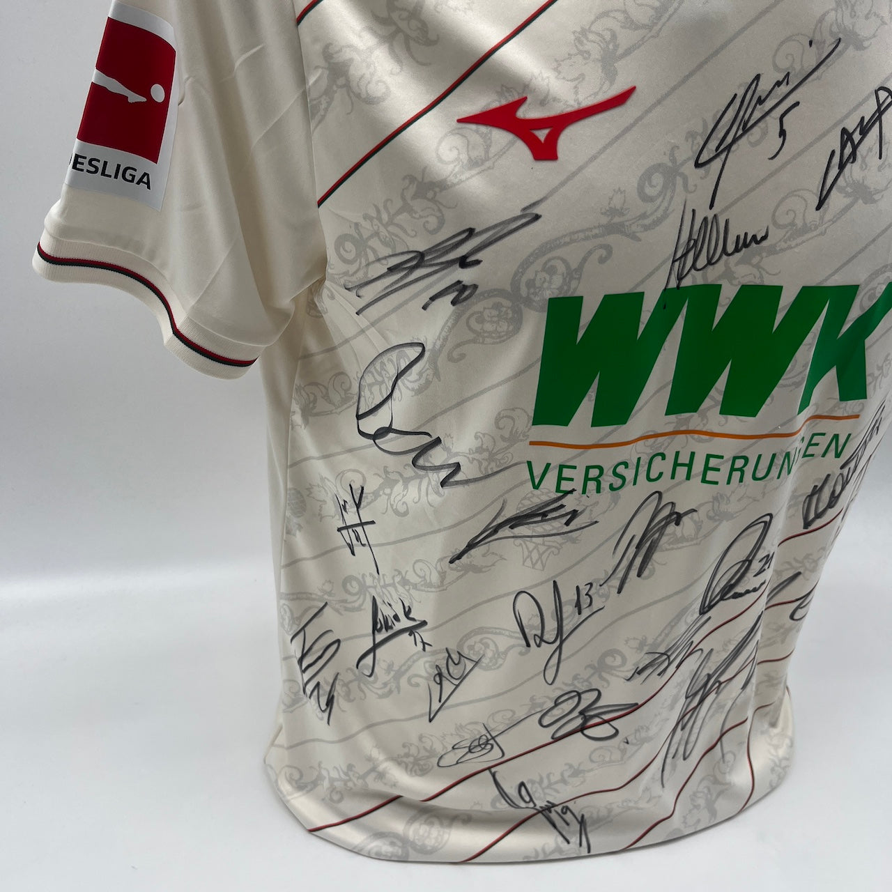 FC Augsburg Trikot 2024/2025 Teamsigniert COA Bundesliga M
