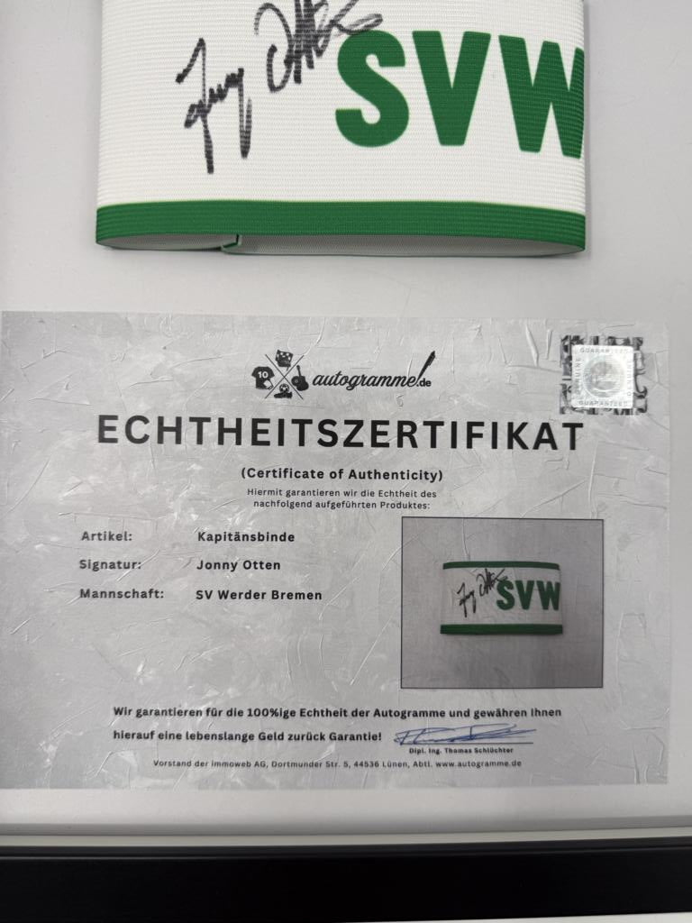 Kapitänsbinde Jonny Otten signiert im Rahmen Werder Bremen COA Fußball