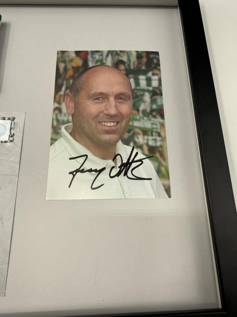 Kapitänsbinde Jonny Otten signiert im Rahmen Werder Bremen COA Fußball