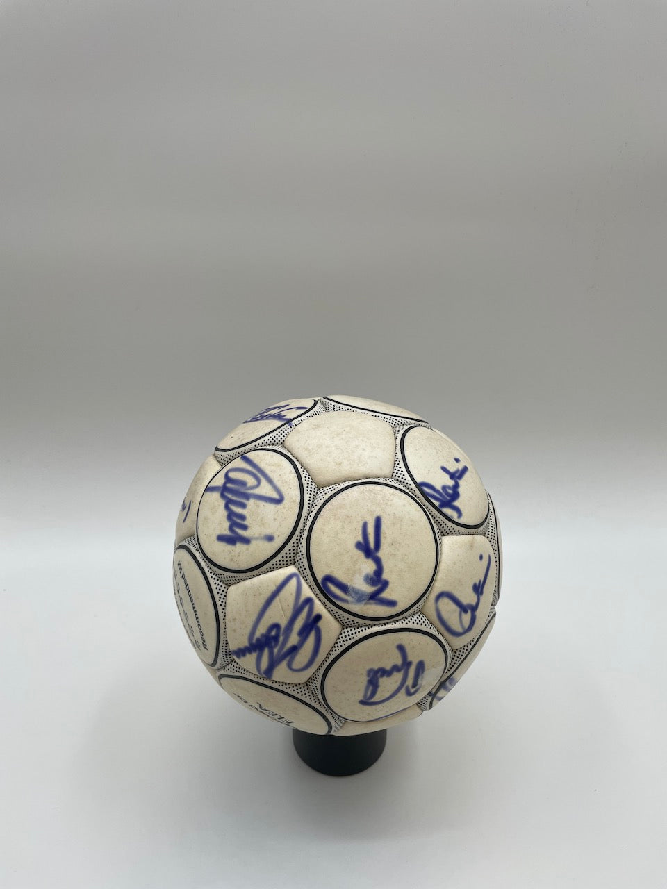 FC Bayern Football team signed 1988/1989 Signature autograph derbystar ball