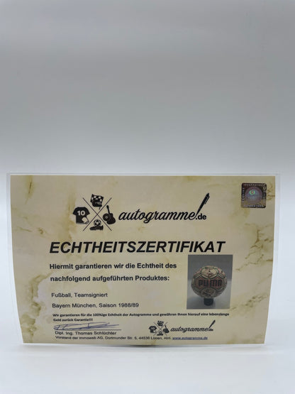 FC Bayern Football team signed 1988/1989 Signature of autograph Puma Ball