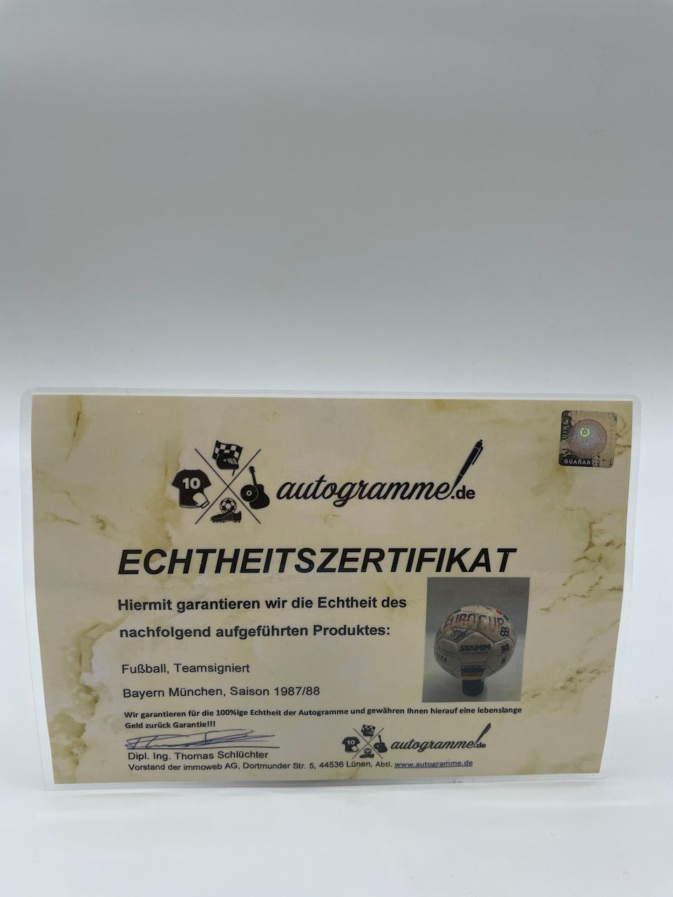 FC Bayern Football team signed 1987/1988 Signature of autograph EuroCup Ball