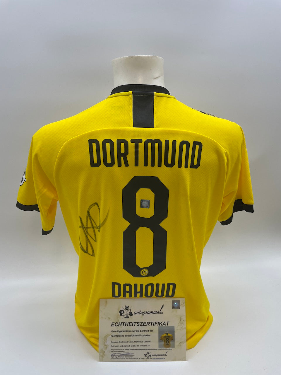 Dortmund Matchworn Worn & Signed by Mahmoud Dahoud BVB Autogram M
