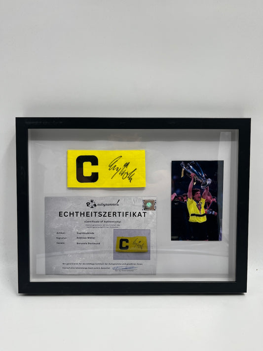 Kapitänsbinde Andreas Möller signiert im Rahmen Borussia Dortmund Autogramm COA