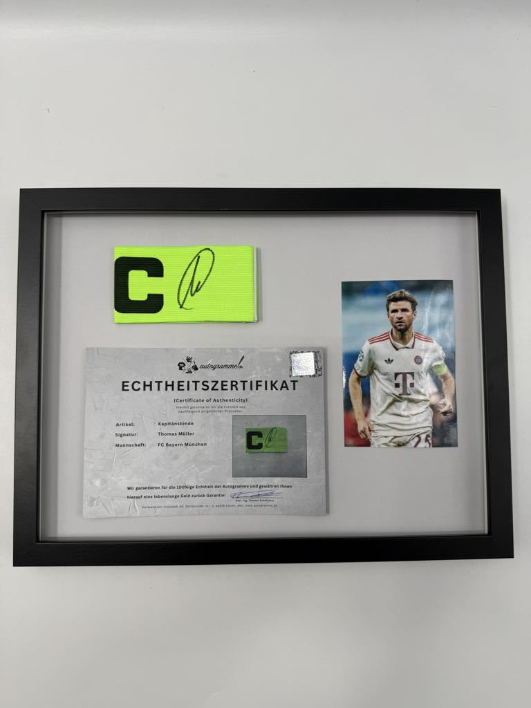 Kapitänsbinde Thomas Müller signiert im Rahmen Bayern München Autogramm COA