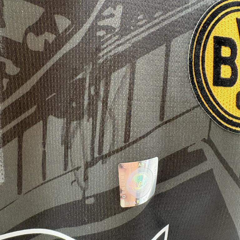 Borussia Dortmund Trikot Felix Nmecha und Ramy Bensebaini signiert BVB Puma COA L