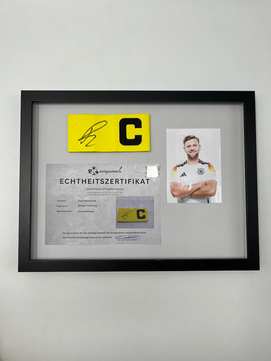Kapitänsbinde Niclas Füllkrug signiert im Rahmen DFB Fußball Autogramm COA