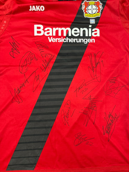 Bayer Leverkusen jersey 2017/2018, team signed, autographed, COA Jako XXL