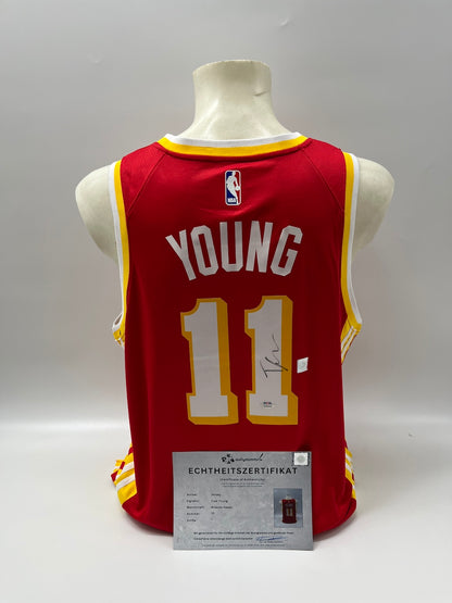 Atlanta Hawks Jersey: Trae Young signs NBA Basketball COA L