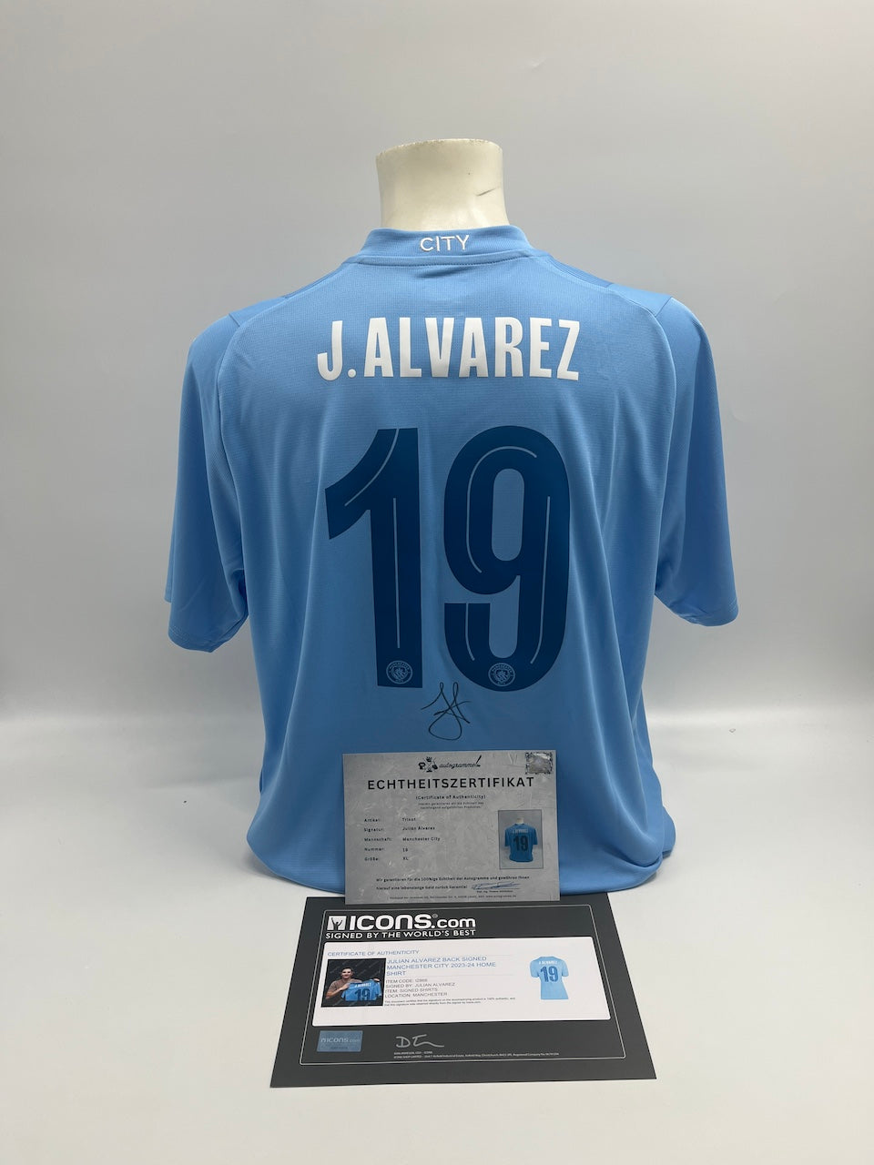 Manchester City jersey signed by Julian Alvarez, Puma COA XL