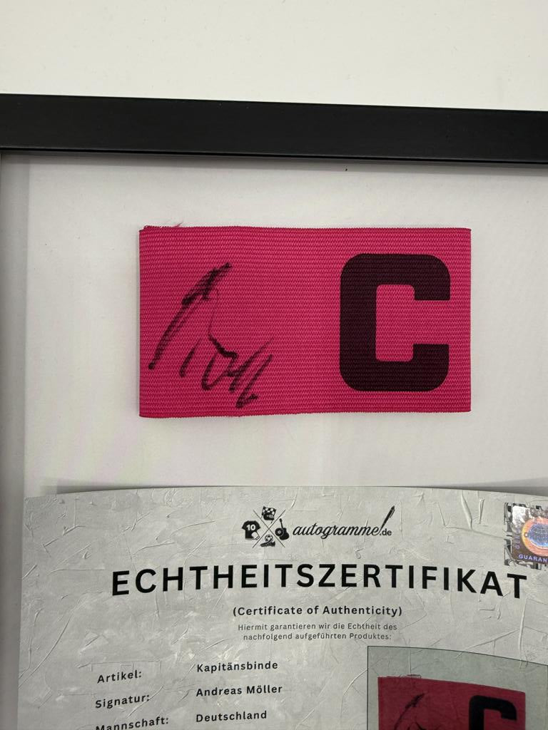 Kapitänsbinde Andreas Möller signiert im Rahmen DFB Autogramm COA