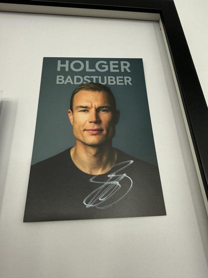 Kapitänsbinde Holger Badstuber signiert im Rahmen Bayern München Fußball COA
