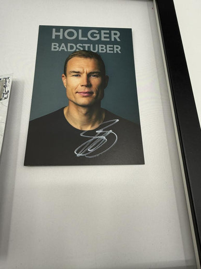 Kapitänsbinde Holger Badstuber signiert im Rahmen Bayern München Fußball COA