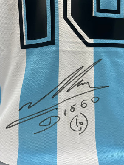 Argentina jersey signed by Diego Maradona, autographed COA L
