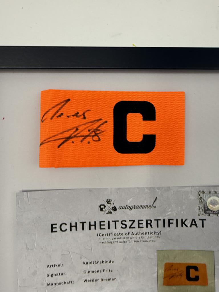 Kapitänsbinde Clemens Fritz signiert im Rahmen Werder Bremen COA Fußball