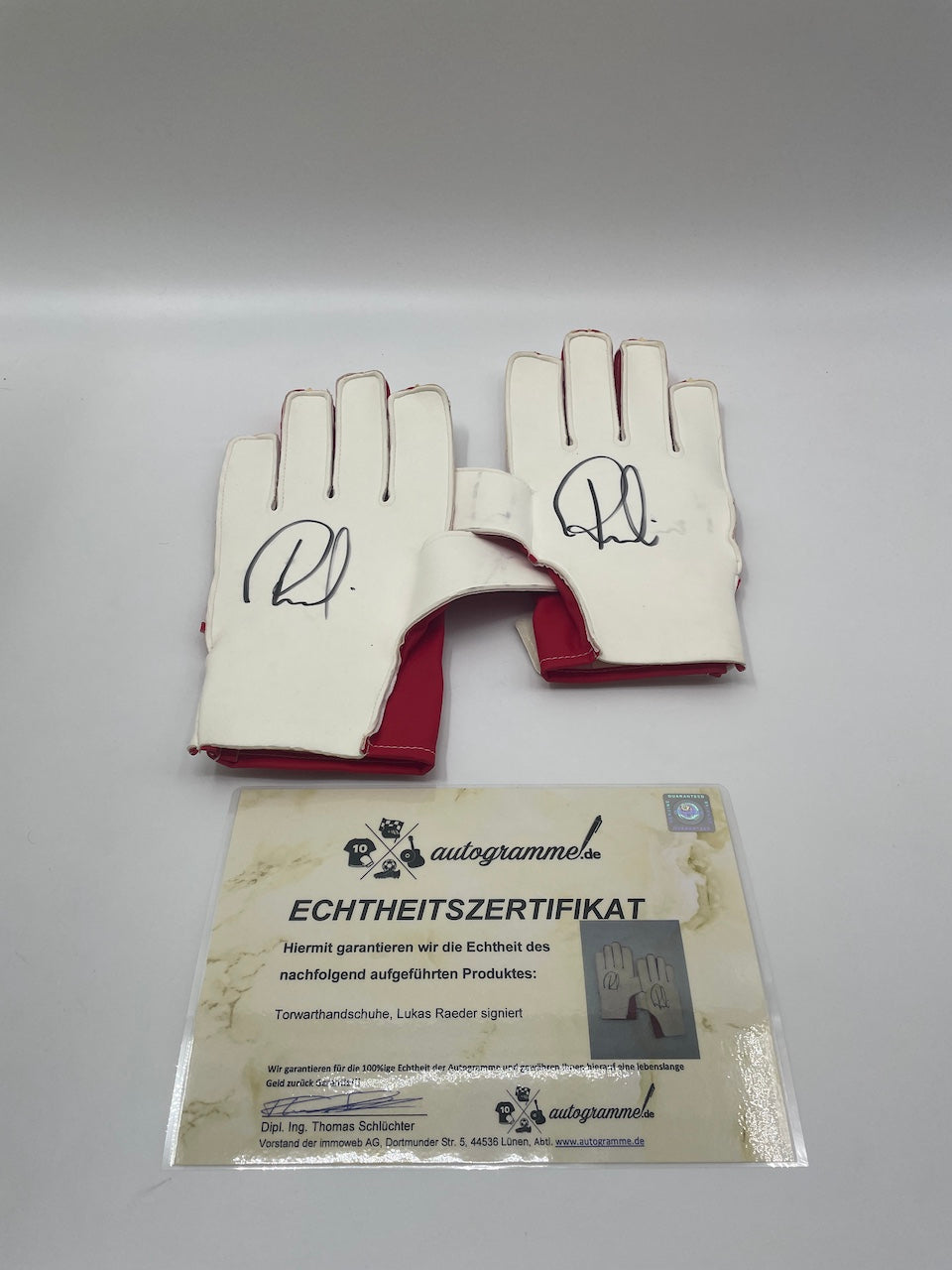 Goalkeeper gloves Lukas Raeder signed autograph Bayern signature Adidas New