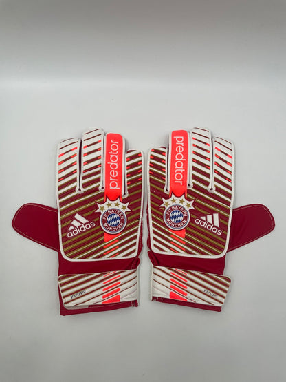 Goalkeeper gloves Lukas Raeder signed autograph bayern signature adidas new