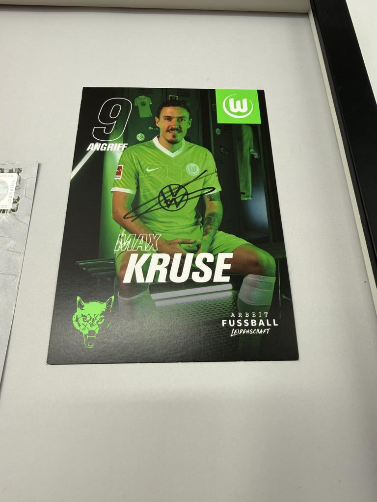 Kapitänsbinde Max Kruse signiert im Rahmen Werder Bremen COA
