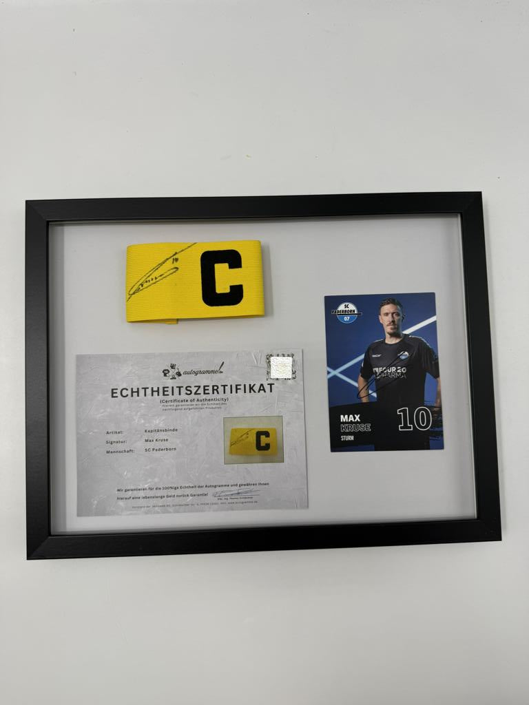 Kapitänsbinde Max Kruse signiert im Rahmen SC Paderborn COA
