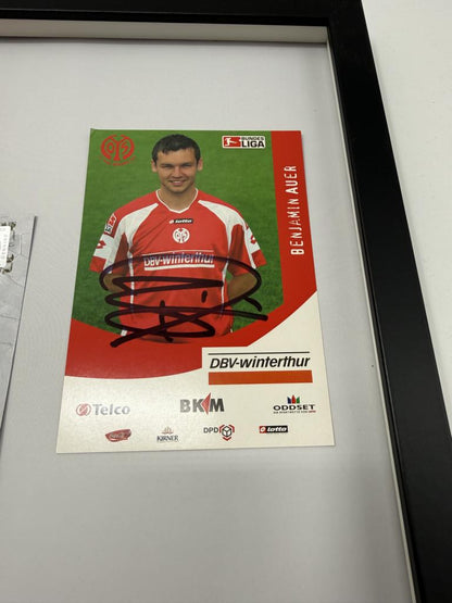 Kapitänsbinde Benjamin Auer signiert im Rahmen Mainz 05 COA