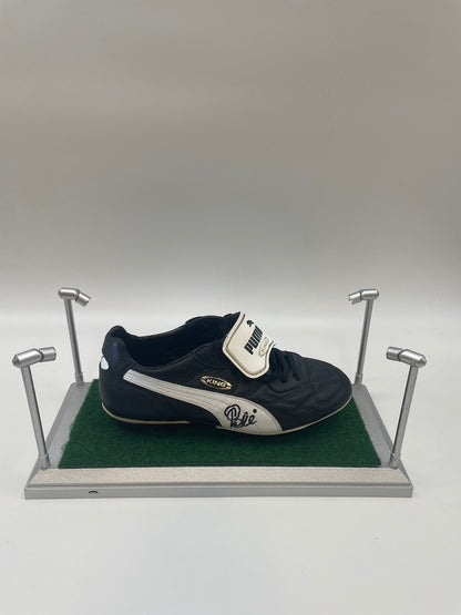 Football shoe Pele signed lighting Brazil world champion Puma Selecao Coa
