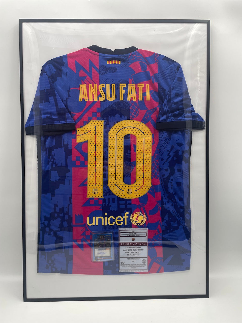 Limitierte Topps Sammelkarte Ansu Fati signiert im Rahmen + FC Barcelona Trikot