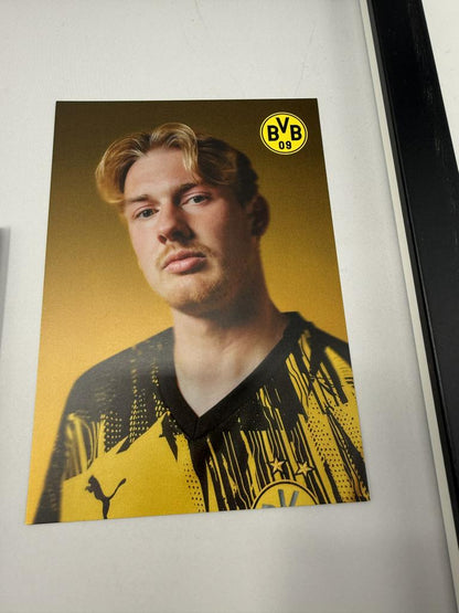 Kapitänsbinde Julian Brandt signiert im Rahmen Borussia Dortmund COA Fußball
