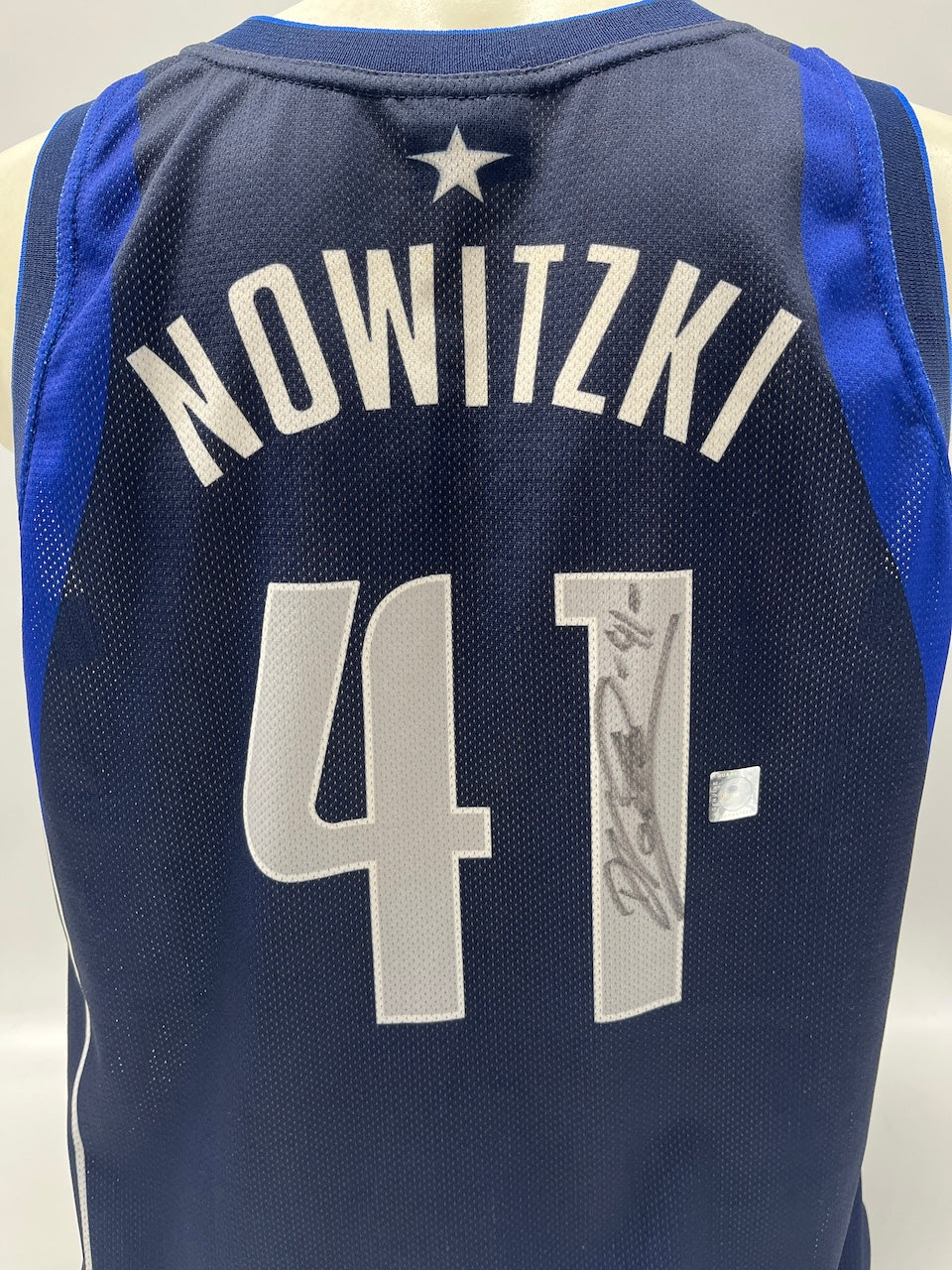 Dallas Mavericks Jersey Dirk Nowitzki Signs NBA Basketball COA S