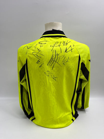 BVB Jersey 1996/1997 Team Signed Borussia Dortmund Nike XS